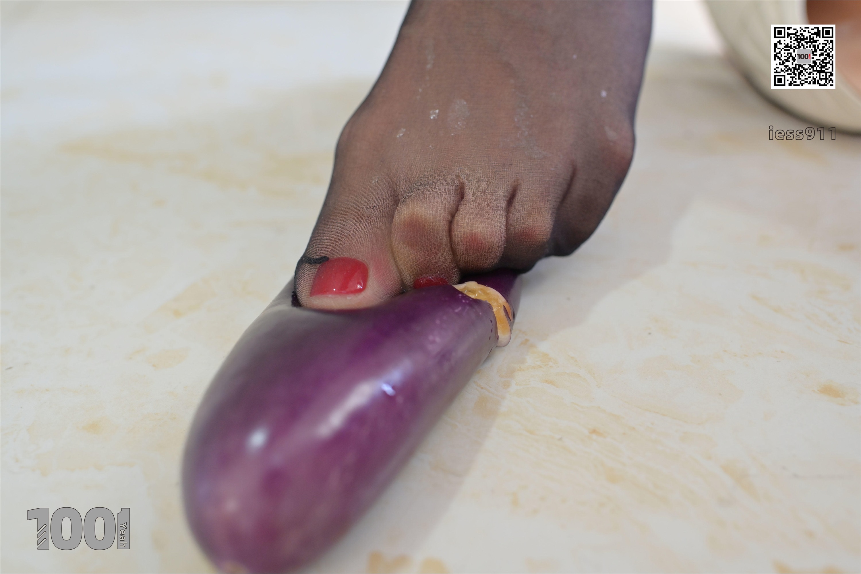 IESS异思趣向  一千零一夜 模特：Lucy《厨房里的妻子2》